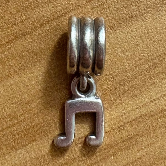 Pandora ALE 925 Retired Sterling Silver Music Note Dangle Charm Pre-Loved - Picture 1 of 5